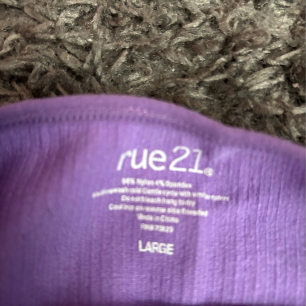 Purple cropped Ribbed Tank - Picture 2 of 2